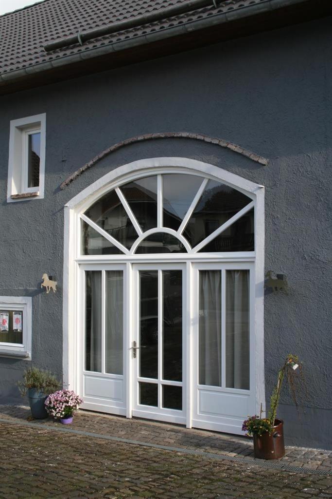 Isi-Hof Villa Schonfeld  Kültér fotó